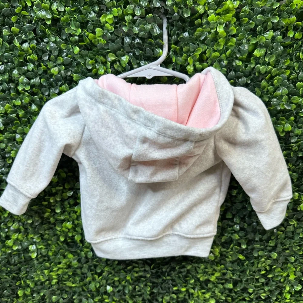 Gray with Pink‎ embroidered heart Sweater nwot